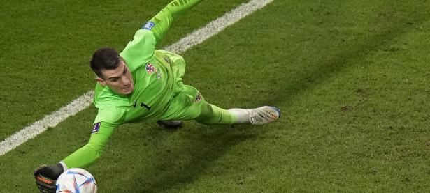 三亿体育体育官网app-门将表现抢眼，扑出关键点球保住胜利的简单介绍