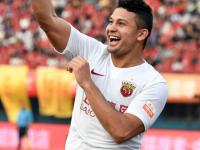 三亿体育体育在线登录-大连亚泰主场抢分，赢得必要胜利的简单介绍