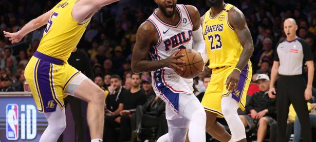 三亿体育体育app-火箭客场擒76人，结束两连败