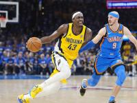 三亿体育体育直播-球队防守端表现强劲，力压对手取得胜利