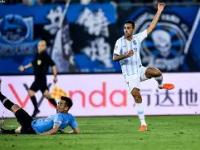 三亿体育体育登录入口-马拉加逆转取胜，博阿滕新秀受热捧