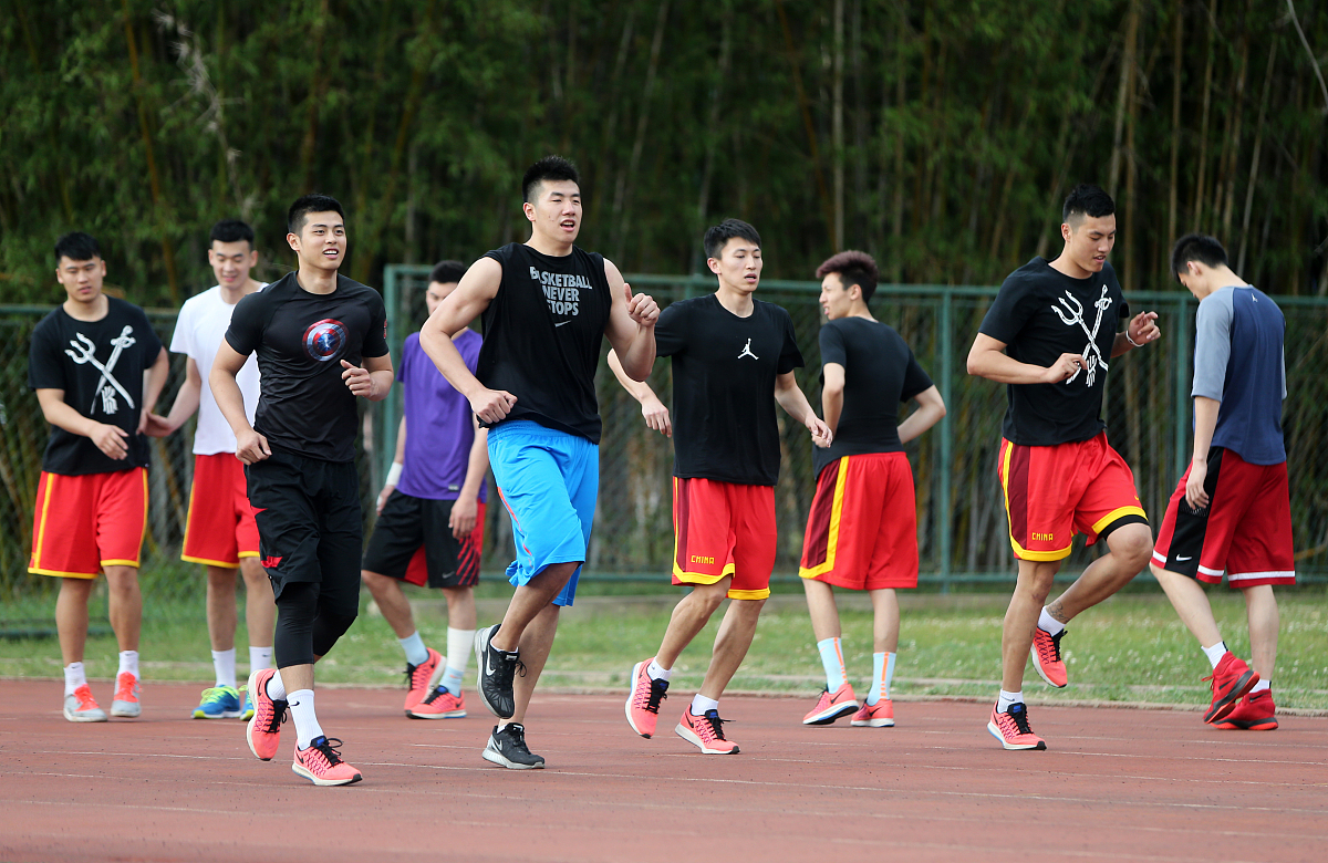 东南球员在国际比赛中贡献出色表现